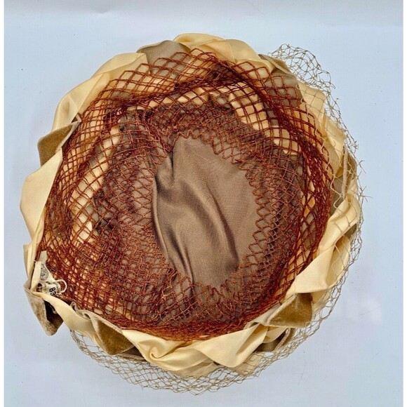 Vintage Pillbox Hat Fishnet Veil Velvet Satin Ribbon Beige Taupe Made in USA main image 6